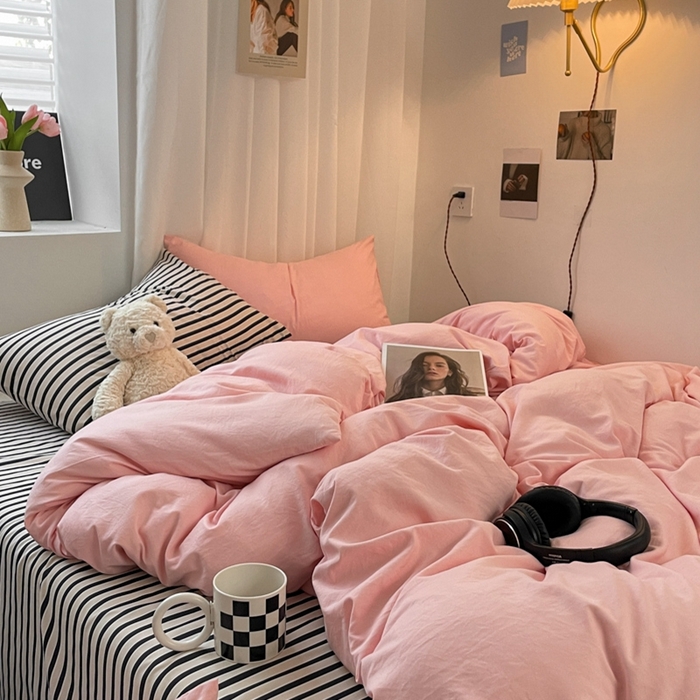 91家纺网 家纺一手货源 找家纺 耀达家居 2024新款ins 纯色双拼条纹水洗棉四件套 奶油粉