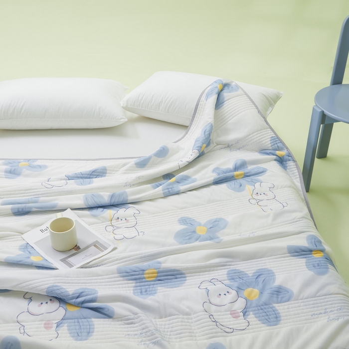 91家纺网 家纺一手货源 找家纺 LIFE.丽芙 2024年新品韩式风凉感丝夏被-跑量 邻家小兔