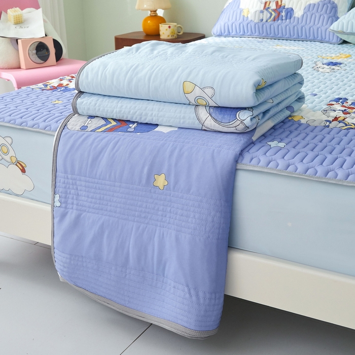 91家纺网 家纺一手货源 找家纺 LIFE.丽芙 2024年新品0.4乳胶凉席加厚床笠款三件套+凉感丝夏被可组合四件套-图片一 太空世界