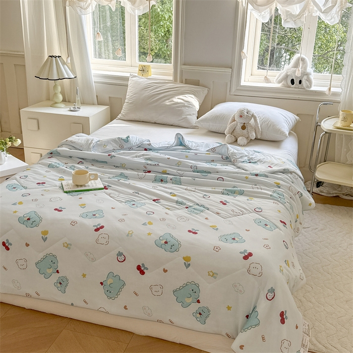 91家纺网 家纺一手货源 找家纺 小燕燕家纺 2024年新款玻尿酸凉感丝印花夏被夏凉被 恐龙宝贝