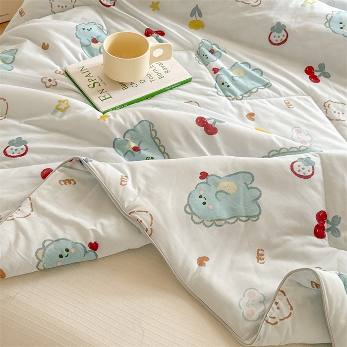 91家纺网 家纺一手货源 找家纺 小燕燕家纺 2024年新款玻尿酸凉感丝印花夏被夏凉被 恐龙宝贝