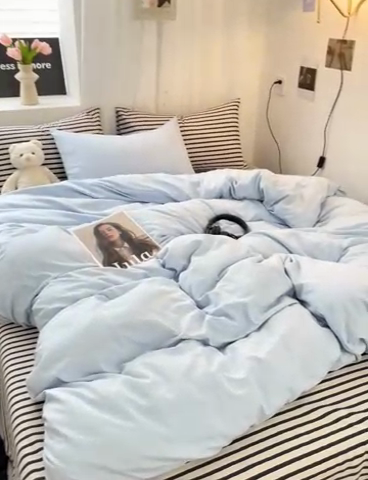 91家纺网 家纺一手货源 找家纺 耀达家居 2024新款ins 纯色双拼条纹水洗棉四件套 海盐蓝