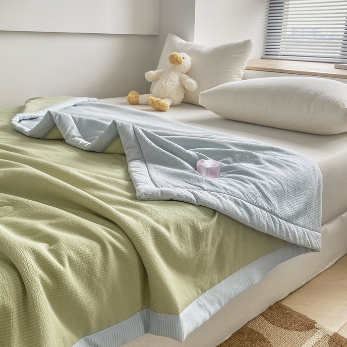 91家纺网 家纺一手货源 找家纺 梦恬佳  2024新款泡泡纱羽丝棉夏被 气泡绿