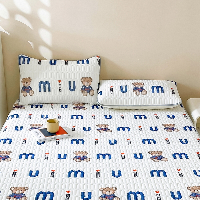 91家纺网 家纺一手货源 找家纺 LIFE.丽芙 2024新款凉感丝乳胶枕套印花款图片二 妙妙熊