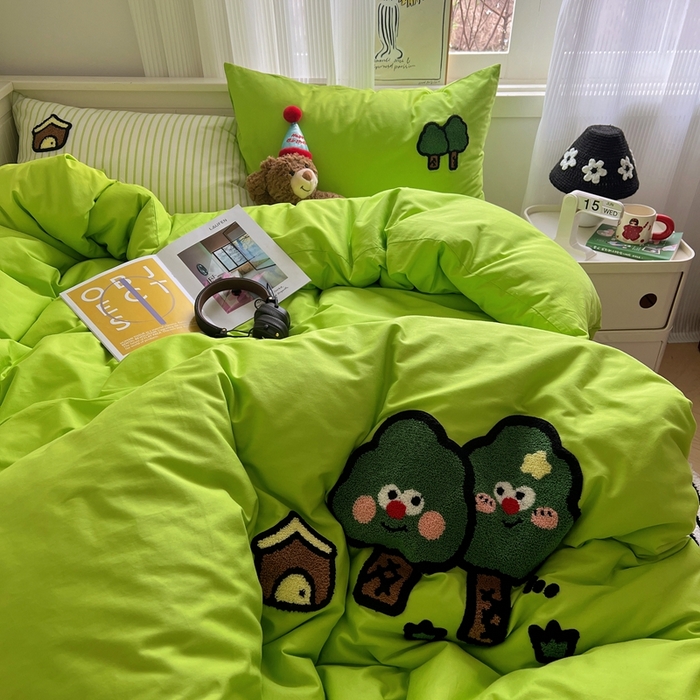 91家纺网 家纺一手货源 找家纺 呗旺鹿 2024新款小清新全棉四件套毛巾绣四件套纯棉四件套 精灵树