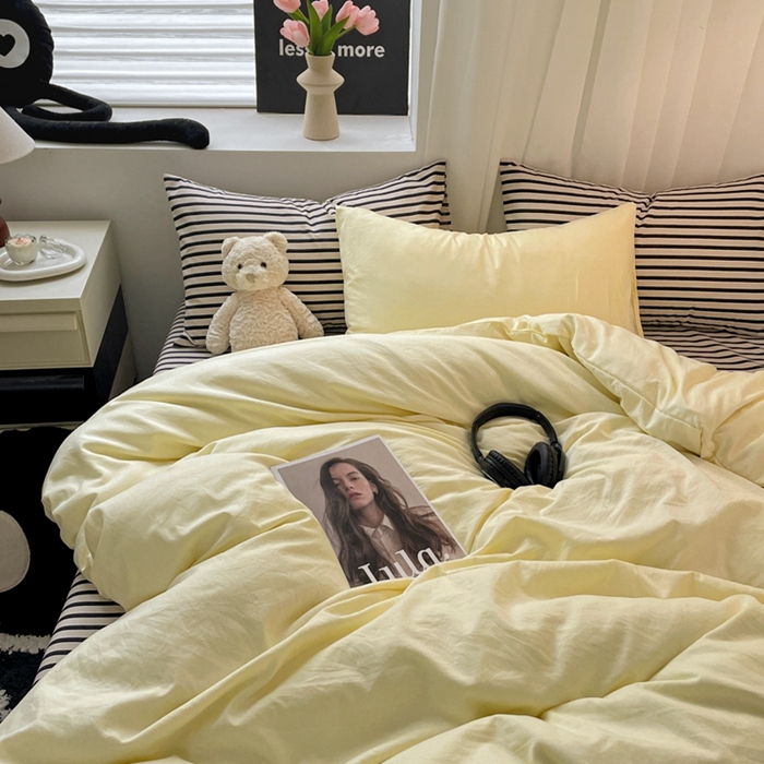 91家纺网 家纺一手货源 找家纺 耀达家居 2024新款ins 纯色双拼条纹水洗棉四件套 芝士