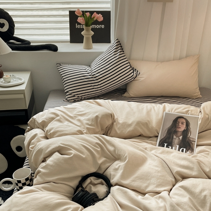 91家纺网 家纺一手货源 找家纺 耀达家居 2024新款ins 纯色双拼条纹水洗棉四件套 奶茶