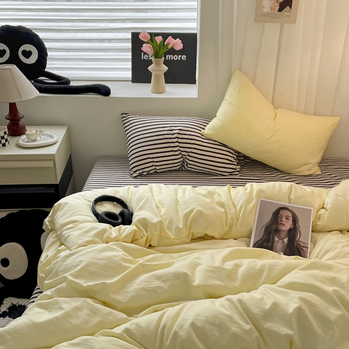 91家纺网 家纺一手货源 找家纺 耀达家居 2024新款ins 纯色双拼条纹水洗棉四件套 芝士