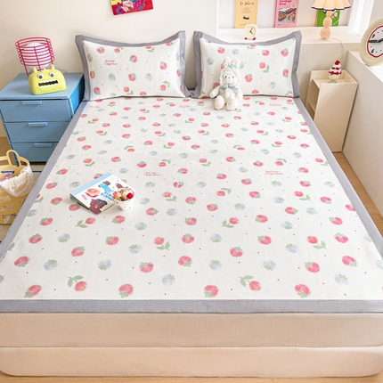 91家纺网 家纺一手货源 找家纺 川悦生活 2024新款小清新冰藤席 米吖草莓