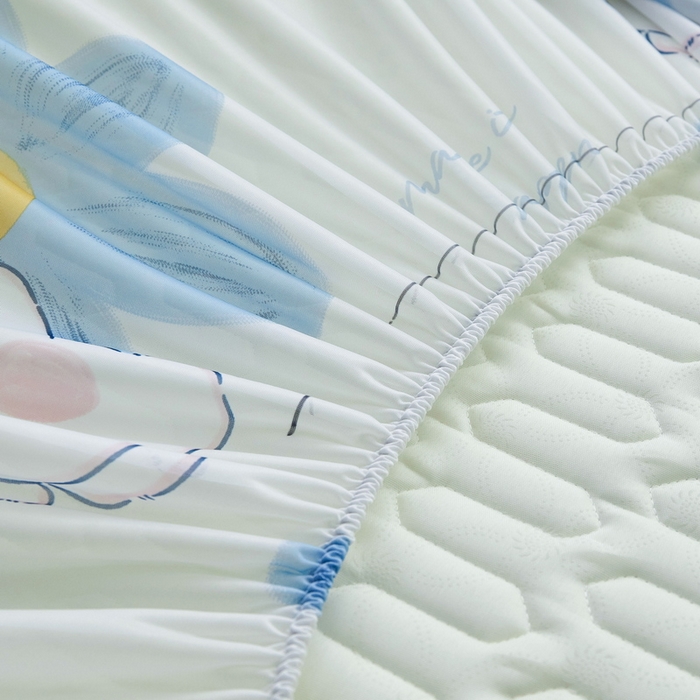 91家纺网 家纺一手货源 找家纺 LIFE.丽芙 2024年新品0.4乳胶凉席加厚床笠款三件套+凉感丝夏被可组合四件套-图片一 邻家小兔