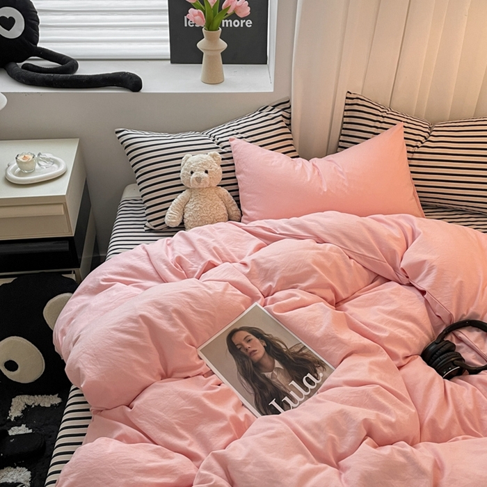 91家纺网 家纺一手货源 找家纺 耀达家居 2024新款ins 纯色双拼条纹水洗棉四件套 奶油粉