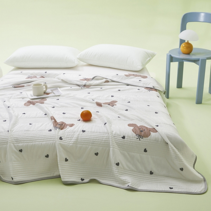 91家纺网 家纺一手货源 找家纺 LIFE.丽芙 2024年新品韩式风凉感丝夏被-跑量 呆呆狗