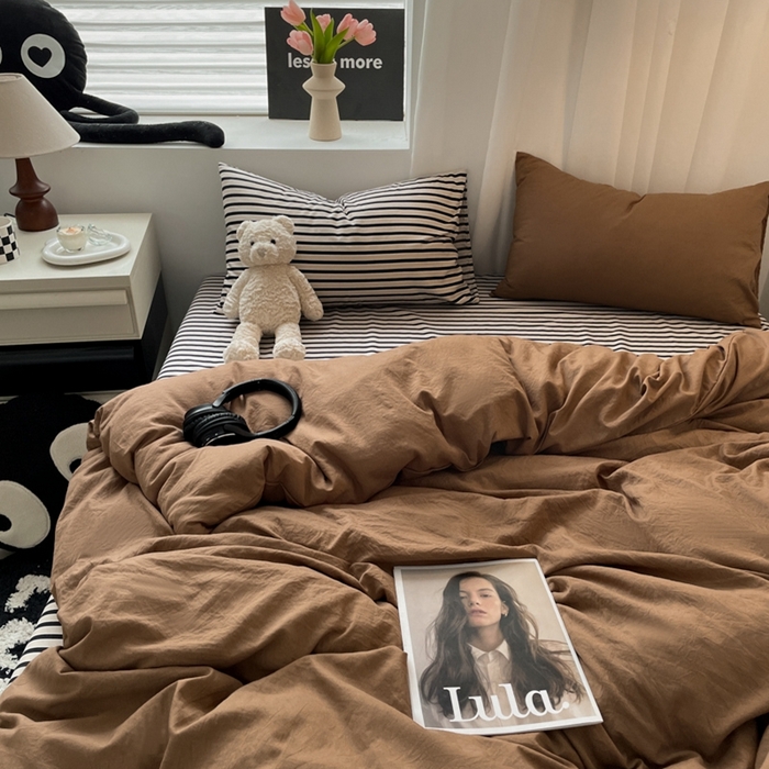 91家纺网 家纺一手货源 找家纺 耀达家居 2024新款ins 纯色双拼条纹水洗棉四件套 咖啡