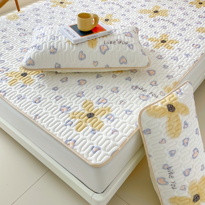 91家纺网 家纺一手货源 找家纺 LIFE.丽芙 2024年0.4乳胶凉席加厚条席款三件套＋凉感丝夏被可组合四件套图片二 寐色