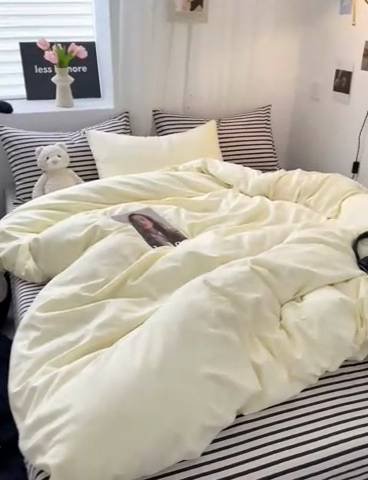 91家纺网 家纺一手货源 找家纺 耀达家居 2024新款ins 纯色双拼条纹水洗棉四件套 芝士