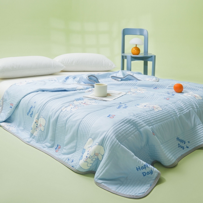 91家纺网 家纺一手货源 找家纺 LIFE.丽芙 2024年新品韩式风凉感丝夏被-跑量 快乐狗