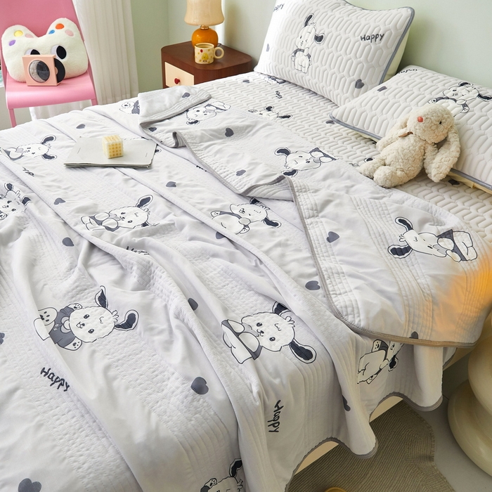 91家纺网 家纺一手货源 找家纺 LIFE.丽芙 2024年新品0.4乳胶凉席加厚床笠款三件套+凉感丝夏被可组合四件套-图片一 爱心狗