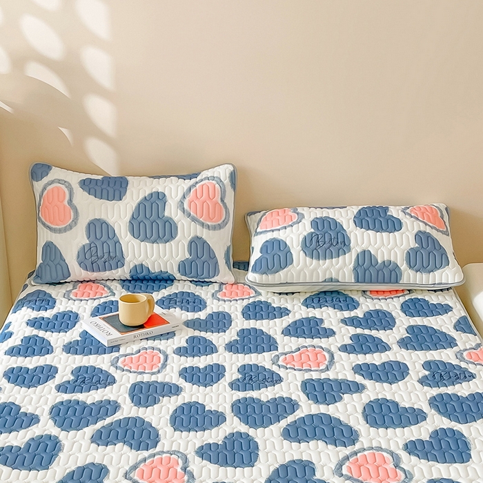 91家纺网 家纺一手货源 找家纺 LIFE.丽芙 2024新款凉感丝乳胶枕套印花款图片二 爱心满满