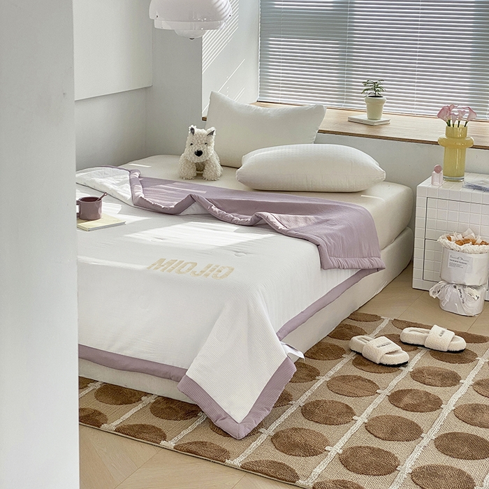 91家纺网 家纺一手货源 找家纺 梦恬佳  2024新款泡泡纱羽丝棉夏被 香芋拿铁