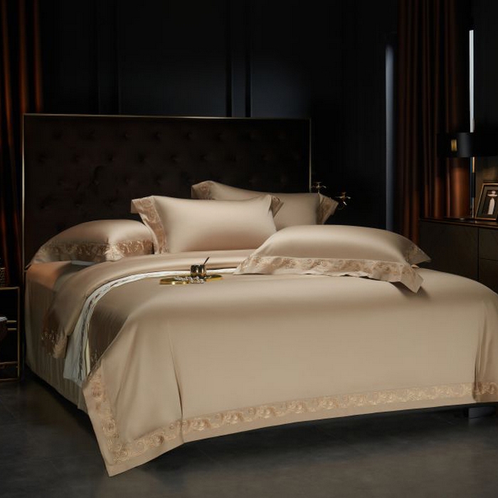 91家纺网 家纺一手货源 找家纺 缔缦 2024新款定织新布种S140重磅刺绣四件套-罗莎 卡其