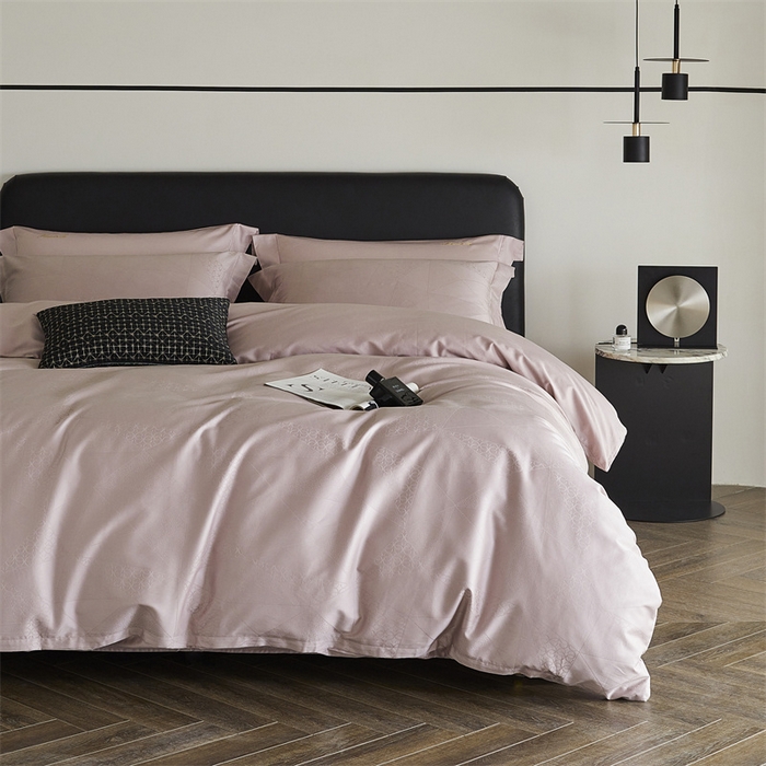 91家纺网 家纺一手货源 找家纺 梦享生活家居 2024新款100支贡缎提花四件套 格琳-粉