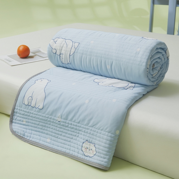 91家纺网 家纺一手货源 找家纺 LIFE.丽芙 2024年新品韩式风凉感丝夏被-跑量 北极熊-蓝