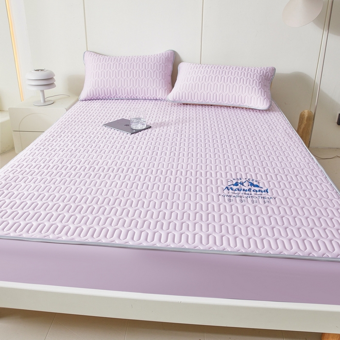 91家纺网 家纺一手货源 找家纺 LIFE.丽芙 2024新款乳胶凉席素色-富士山烫画床笠款 风铃紫