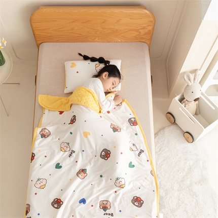 91家纺网 家纺一手货源 找家纺 （总）艾佳宝贝 2024春夏豆豆针织儿童多功能安抚被宝宝拍拍被