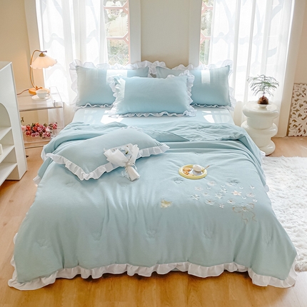 91家纺网 家纺一手货源 找家纺 左右家纺 2024新款泡泡纱花边夏被四件套 黛蓝