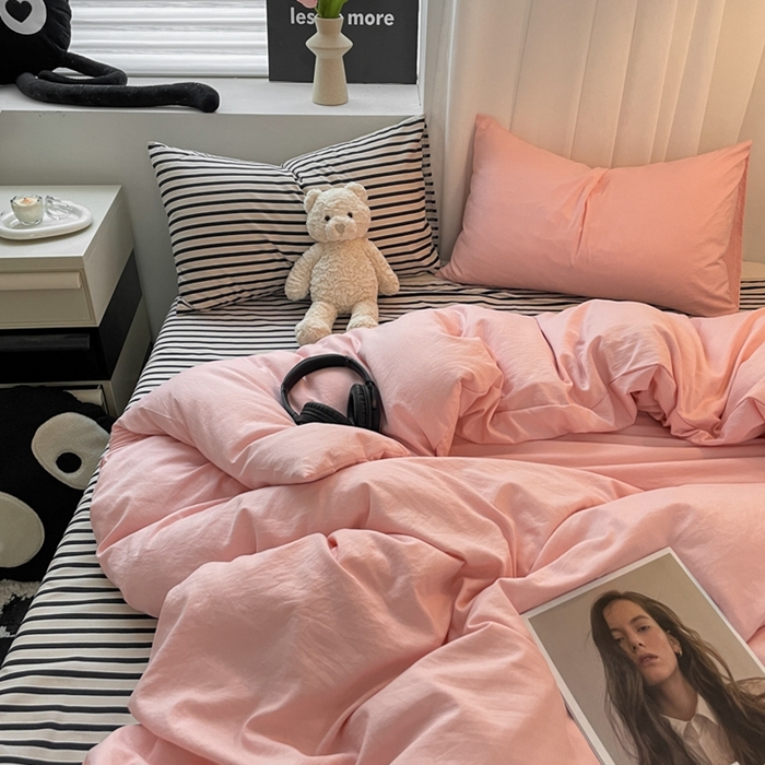 91家纺网 家纺一手货源 找家纺 耀达家居 2024新款ins 纯色双拼条纹水洗棉四件套 奶油粉