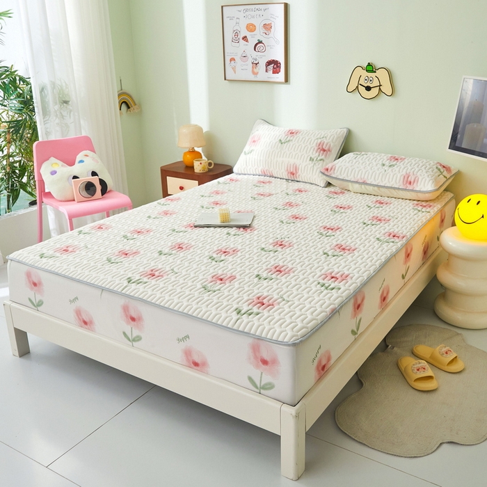 91家纺网 家纺一手货源 找家纺 LIFE.丽芙 2024年新品0.4乳胶凉席加厚床笠款三件套图片一 花语