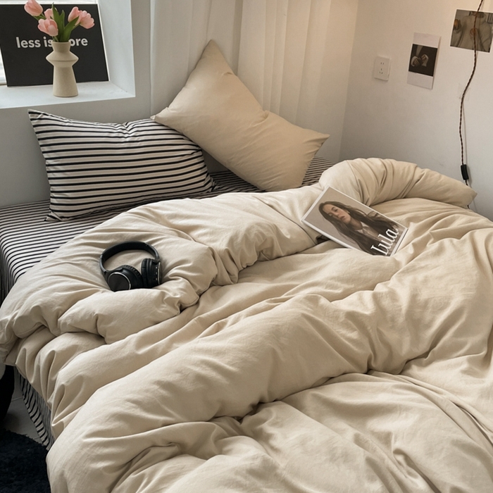 91家纺网 家纺一手货源 找家纺 耀达家居 2024新款ins 纯色双拼条纹水洗棉四件套 奶茶