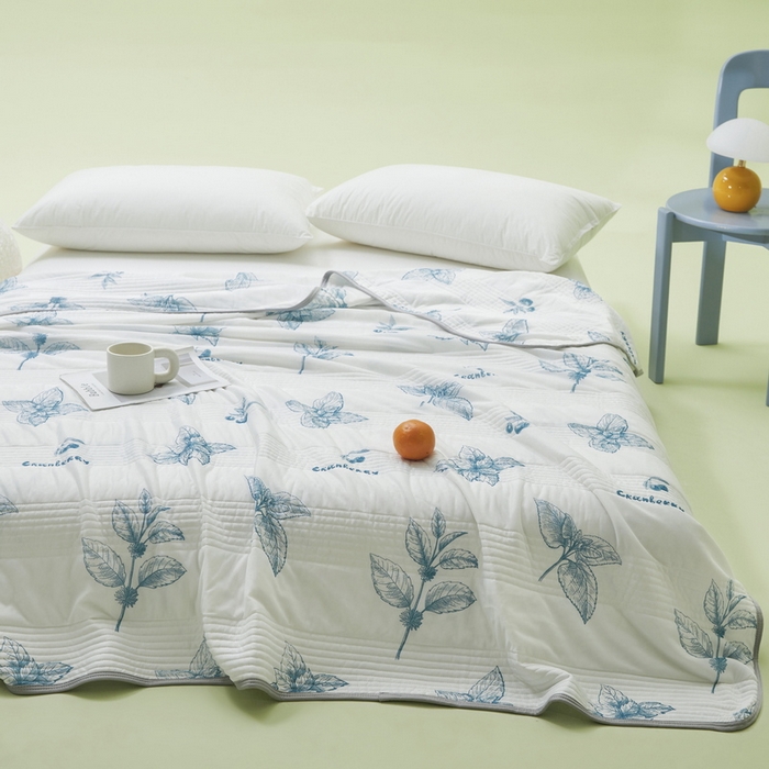 91家纺网 家纺一手货源 找家纺 LIFE.丽芙 2024年新品韩式风凉感丝夏被-跑量 花涧