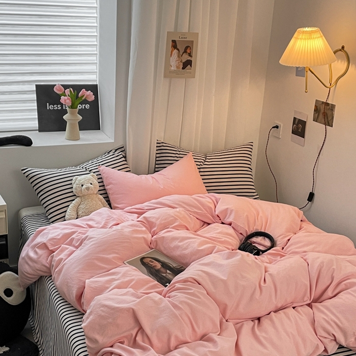 91家纺网 家纺一手货源 找家纺 耀达家居 2024新款ins 纯色双拼条纹水洗棉四件套 奶油粉