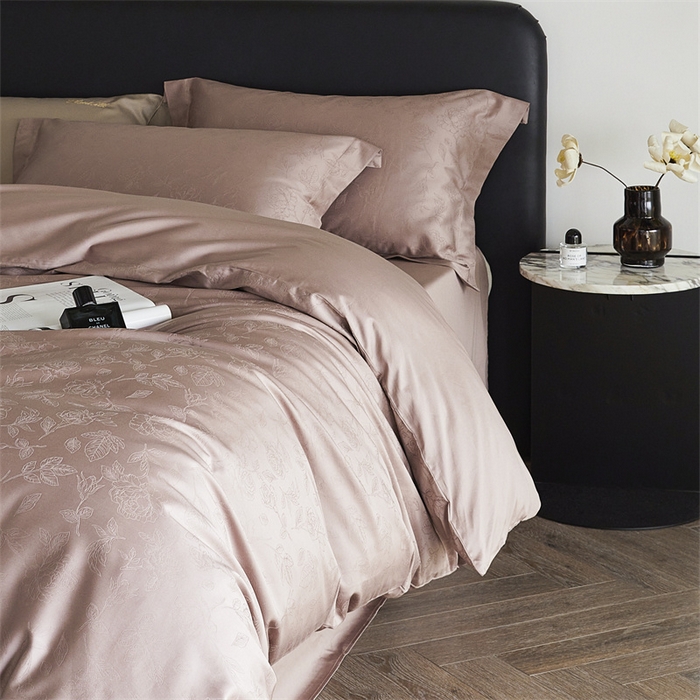 91家纺网 家纺一手货源 找家纺 梦享生活家居 2024新款100支贡缎提花四件套 赛琳-粉