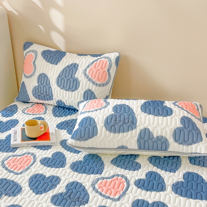 91家纺网 家纺一手货源 找家纺 LIFE.丽芙 2024新款凉感丝乳胶枕套印花款图片二 爱心满满