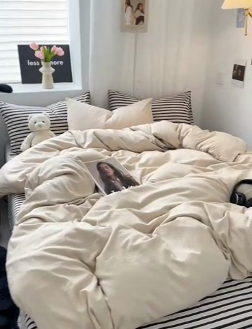 91家纺网 家纺一手货源 找家纺 耀达家居 2024新款ins 纯色双拼条纹水洗棉四件套 奶茶