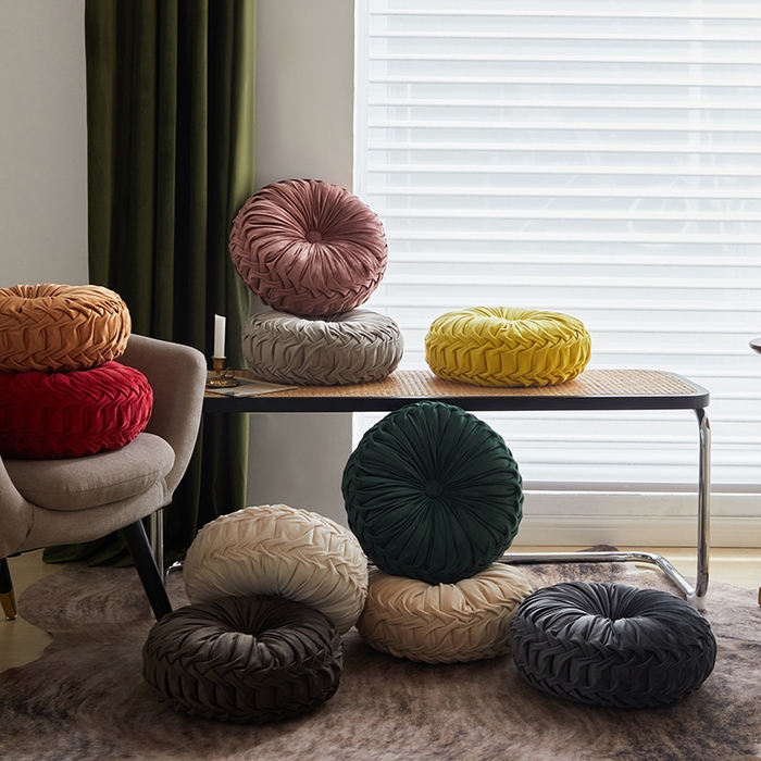 91家纺网 家纺一手货源 找家纺 新款轮胎抱枕创意家居靠垫圆形加厚多功能坐垫外贸好货车轮玩具