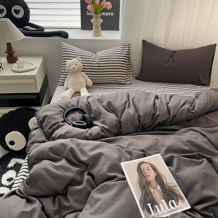 91家纺网 家纺一手货源 找家纺 耀达家居 2024新款ins 纯色双拼条纹水洗棉四件套 文艺灰