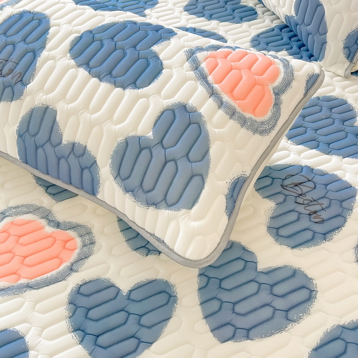 91家纺网 家纺一手货源 找家纺 LIFE.丽芙 2024新款凉感丝乳胶枕套印花款图片二 爱心满满