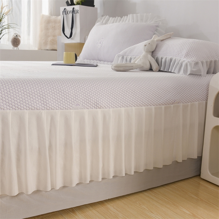 91家纺网 家纺一手货源 找家纺 鑫姿席业 2025新款A类抗菌冰豆豆床裙款凉席-小熊系列 冰藤紫