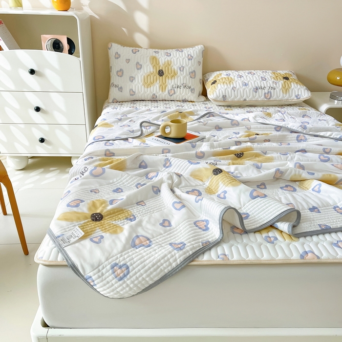 91家纺网 家纺一手货源 找家纺 LIFE.丽芙 2024年0.4乳胶凉席加厚条席款三件套＋凉感丝夏被可组合四件套图片二 寐色