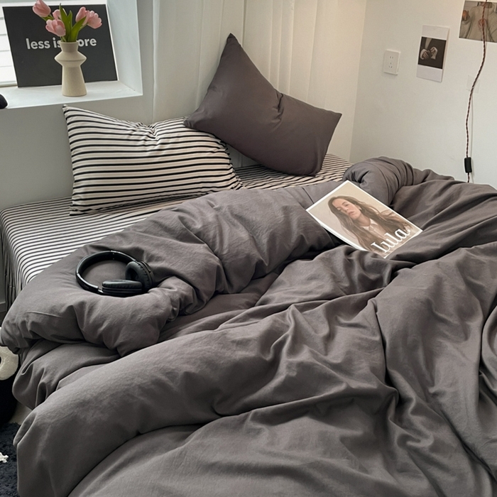91家纺网 家纺一手货源 找家纺 耀达家居 2024新款ins 纯色双拼条纹水洗棉四件套 文艺灰
