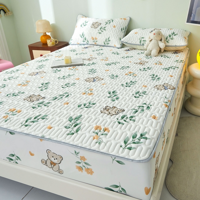 91家纺网 家纺一手货源 找家纺 LIFE.丽芙 2024年新品0.4乳胶凉席加厚床笠款三件套+凉感丝夏被可组合四件套-图片一 绿叶萌熊