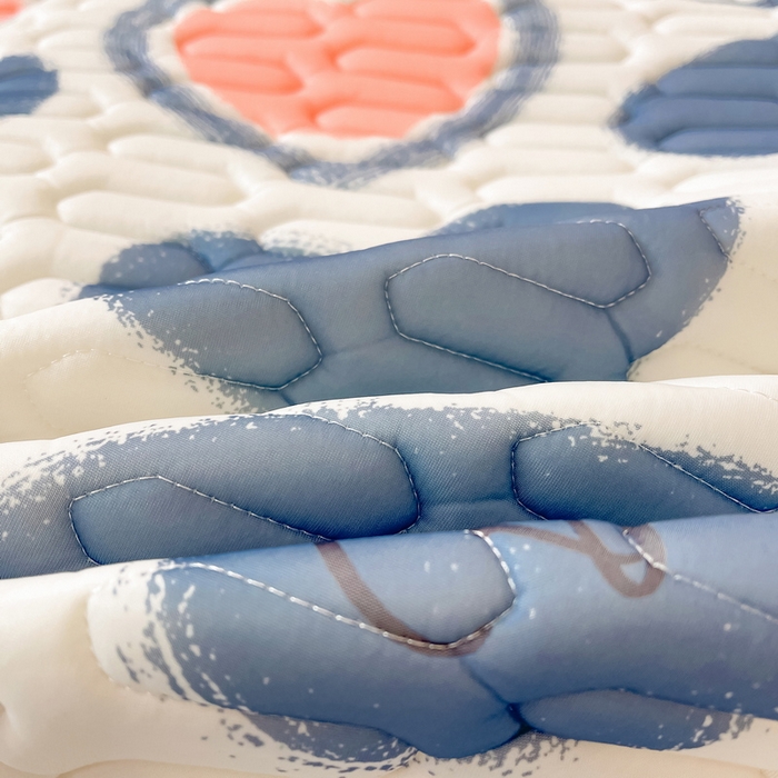 91家纺网 家纺一手货源 找家纺 LIFE.丽芙 2024新款凉感丝乳胶枕套印花款图片二 爱心满满