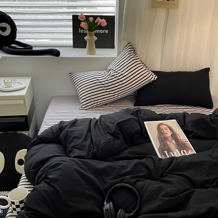 91家纺网 家纺一手货源 找家纺 耀达家居 2024新款ins 纯色双拼条纹水洗棉四件套 酷黑