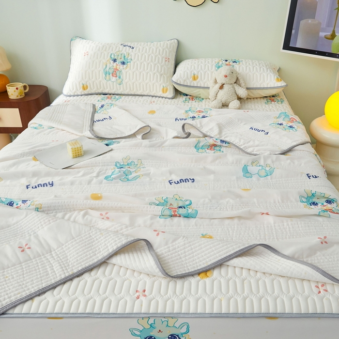 91家纺网 家纺一手货源 找家纺 LIFE.丽芙 2024年新品0.4乳胶凉席加厚床笠款三件套+凉感丝夏被可组合四件套-图片一 萌龙