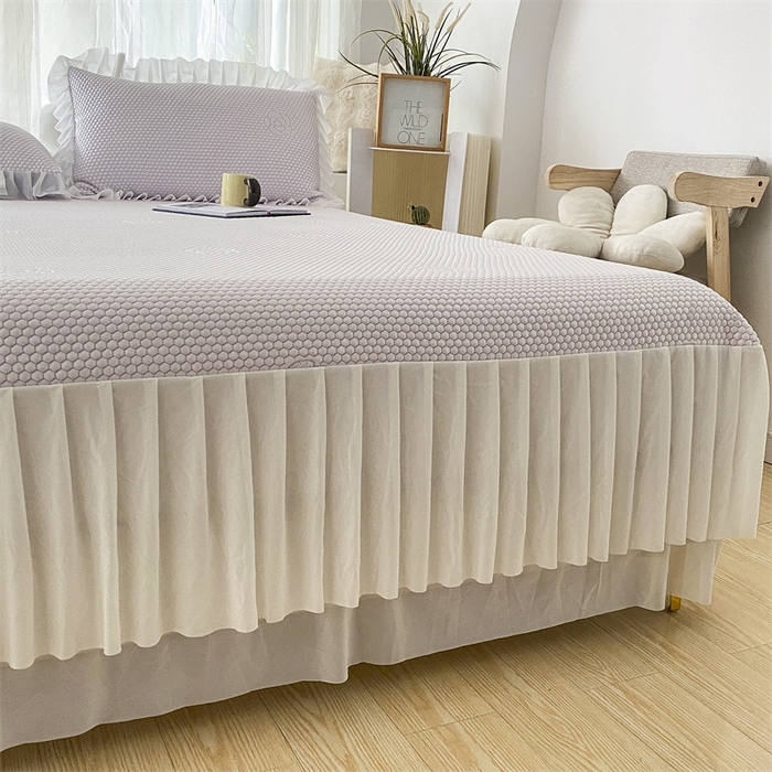 91家纺网 家纺一手货源 找家纺 鑫姿席业 2025新款A类抗菌冰豆豆床裙款凉席-花朵系列 冰藤紫