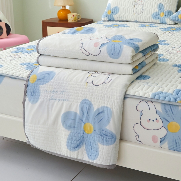 91家纺网 家纺一手货源 找家纺 LIFE.丽芙 2024年新品0.4乳胶凉席加厚床笠款三件套+凉感丝夏被可组合四件套-图片一 邻家小兔