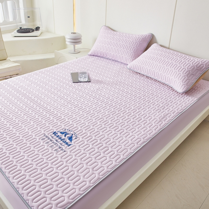 91家纺网 家纺一手货源 找家纺 LIFE.丽芙 2024新款乳胶凉席素色-富士山烫画床笠款 风铃紫